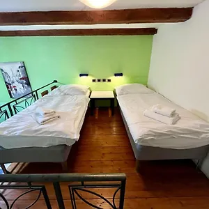 Casa Italia 3*, Praga República Checa